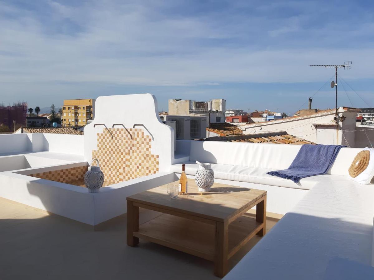 Micasadenia Apartment Bagian luar foto